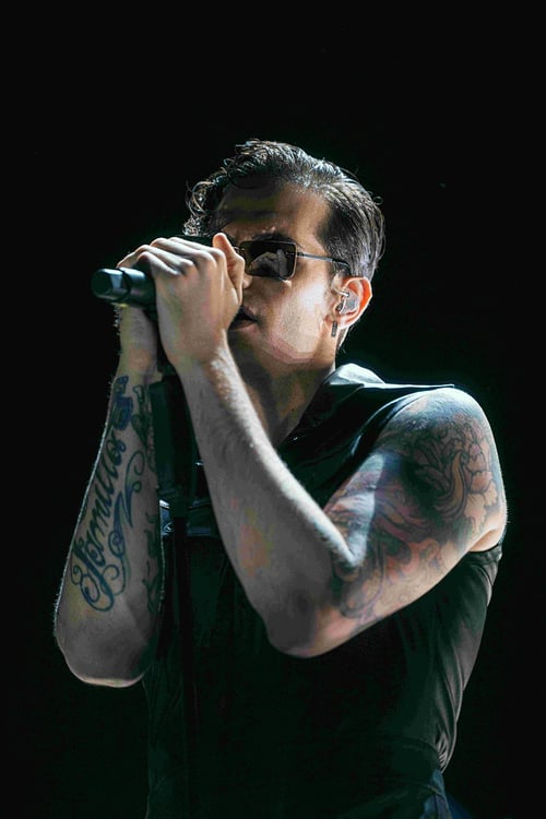 Achille Lauro sceglie Calvin Klein Jeans Eyewear per i live al Circo Massimo