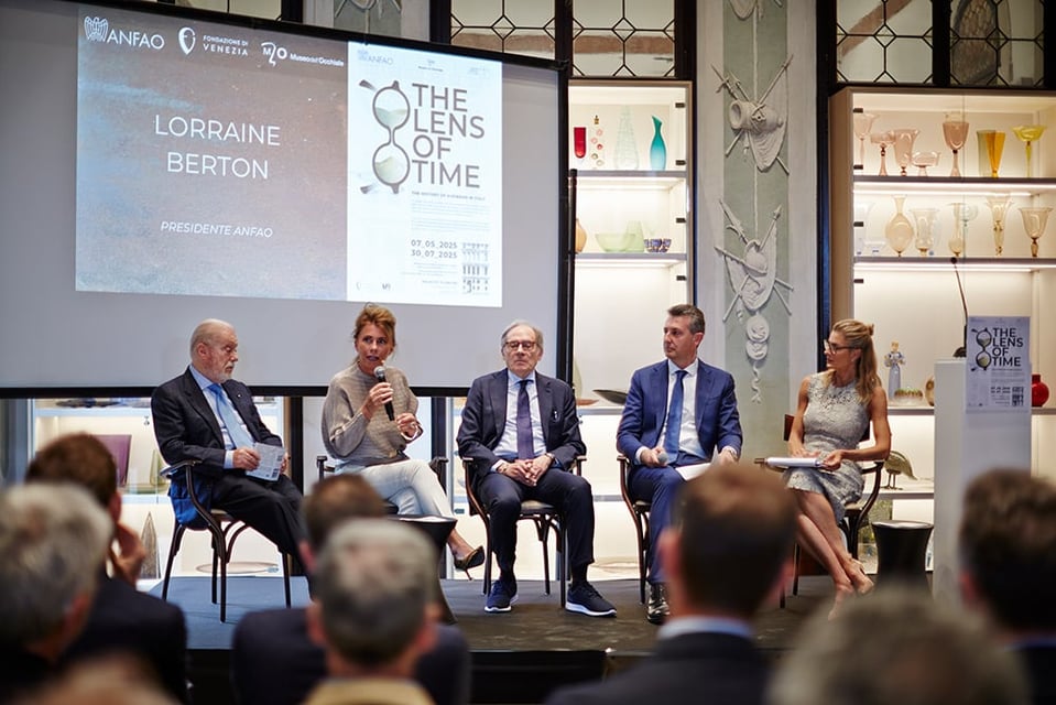 ANFAO inaugura a Venezia “The Lens Of Time”, la mostra che racconta la storia dell’occhiale tra arte, design e innovazione