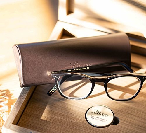 For its 30th anniversary Lunor launches a unique birthday collection made of buffalo horn.