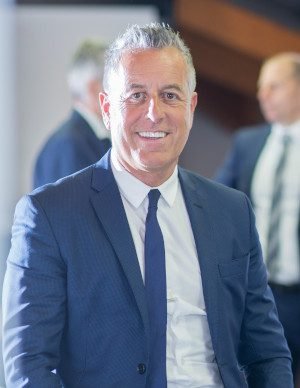 Hoya Lens chooses SB Italia for artificial intelligence.