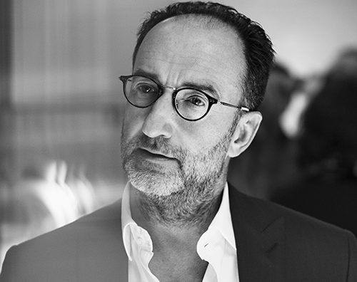 Kering Eyewear acquires the Danish luxury eyewear brand Lindberg.