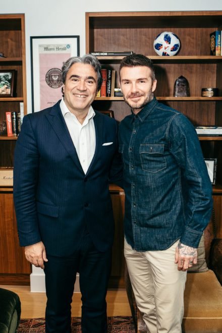 Safilo mette gli occhiali a David Beckham