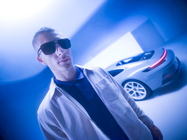 Una capsule in limited edition celebra i 60 anni della Porsche 911