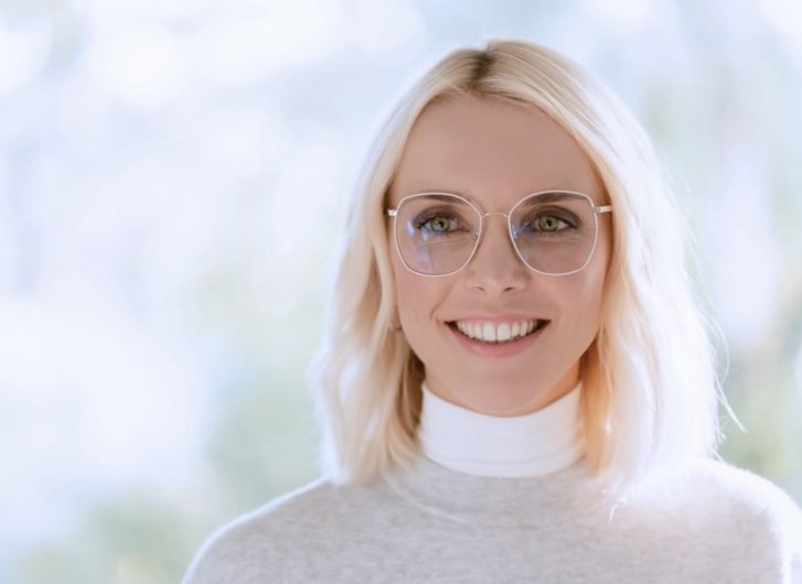 ZEISS combatte virus e batteri sulla superfici delle lenti con l'argento.