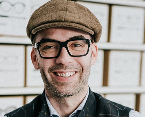 Music for the eyes: eyewear made from vinyl by Vynilize.