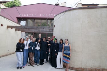 a_Michel Comte con il team di studenti IED che hanno realizzato Identity