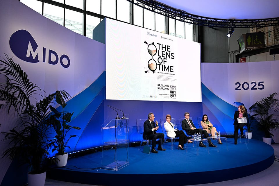 "The Lens of Time": the excellence of italian eyewear on stage in Venezia