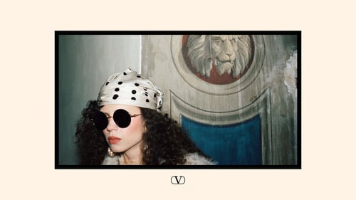 Valentino presenta i primi occhiali da sole firmati da Alessandro Michele