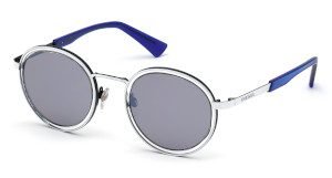 Diesel Eyewear si affida ad una capsule collection per sottolineare il suo spirito audace e anticonformista.