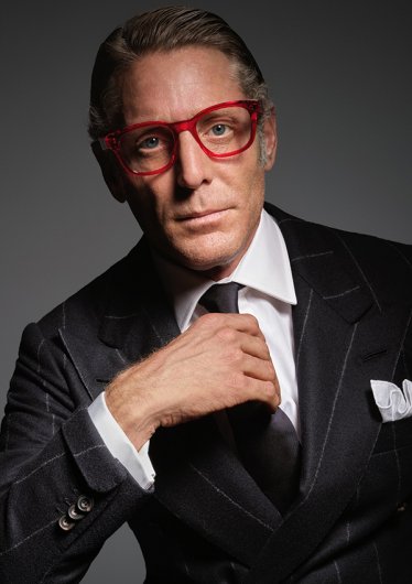 Lapo Elkann dice stop alla distribuzione dei brand Italia Independent in Russia.