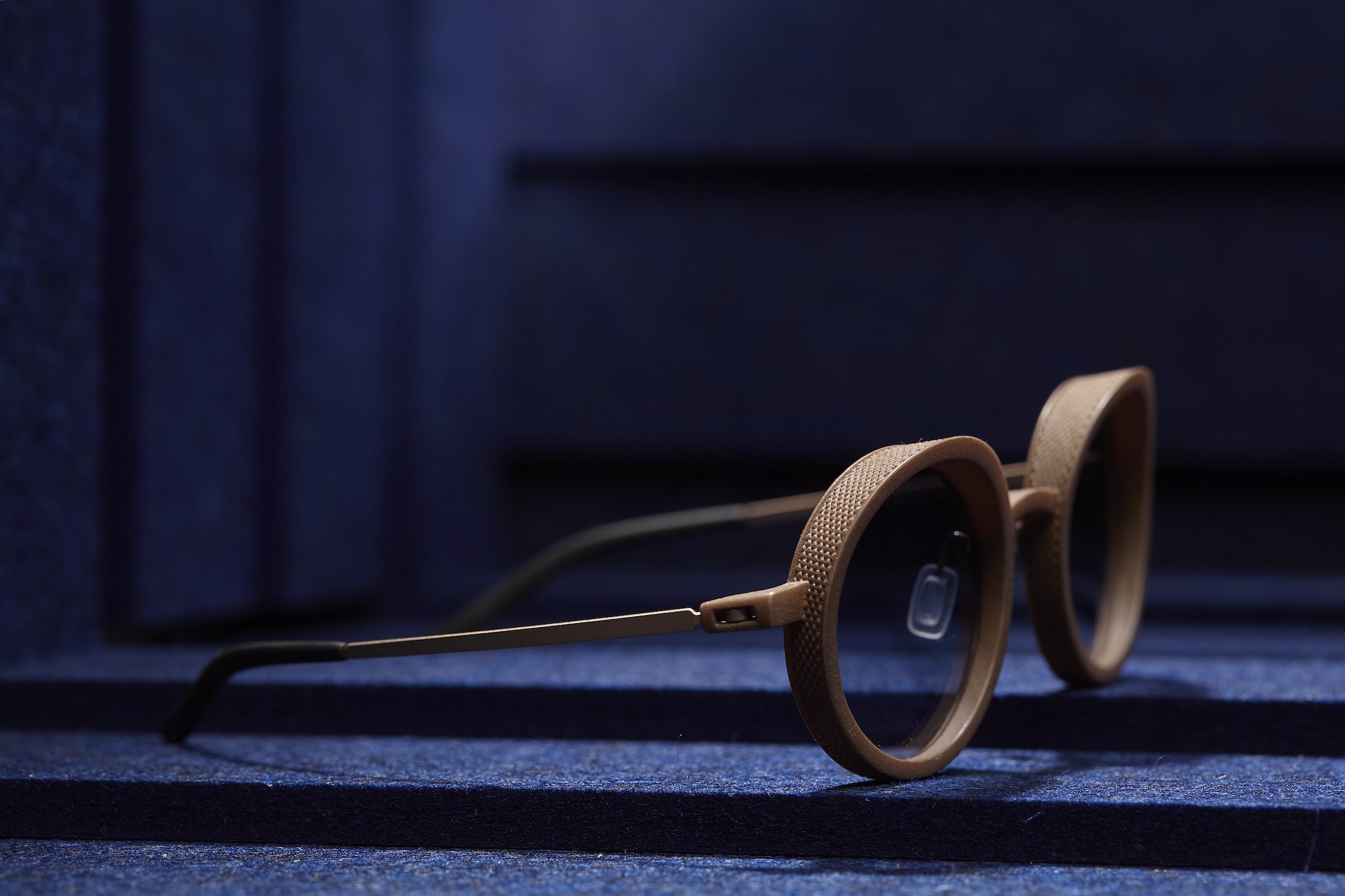 Monoqool showcasing what you can do with 3D printing