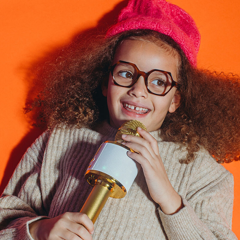 MANTI MANTI's new bio-acetate collection for kids: sustainability meets cool styles